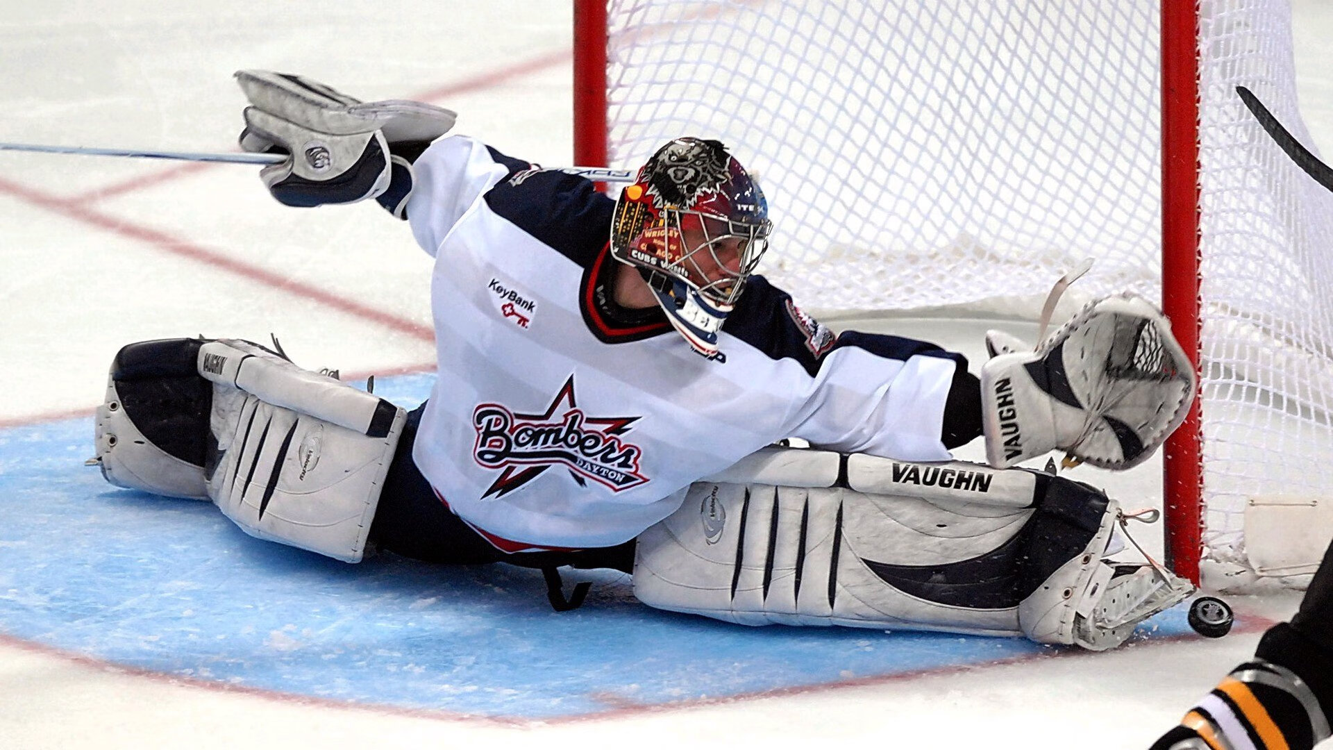 外教更迭频繁导致战术不连贯